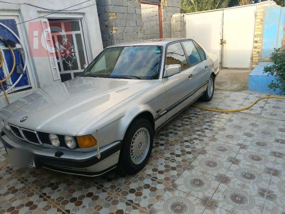 بي ام دبليو الفئة 7